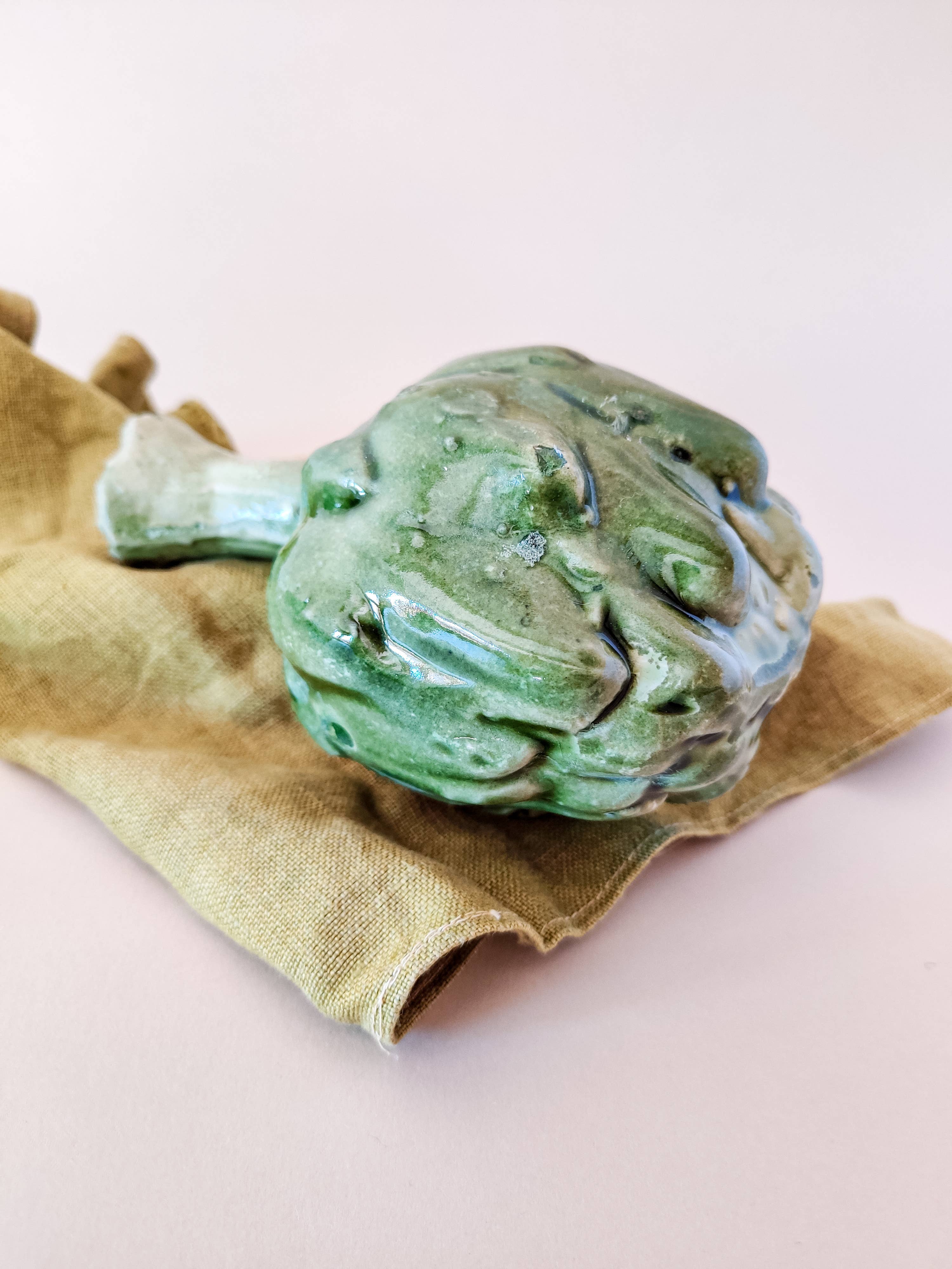 Ceramic artichoke