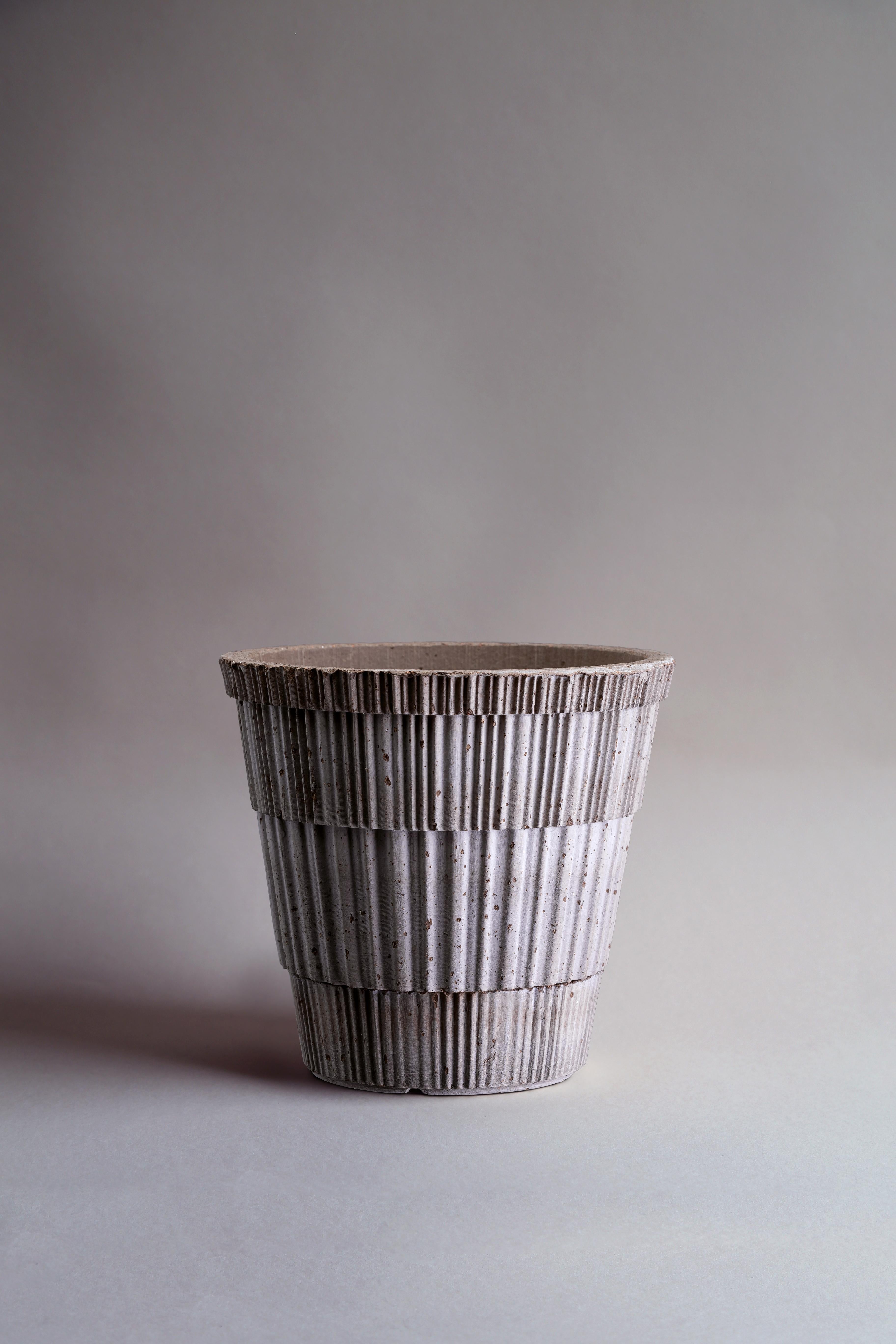 Atlas Raw Grey