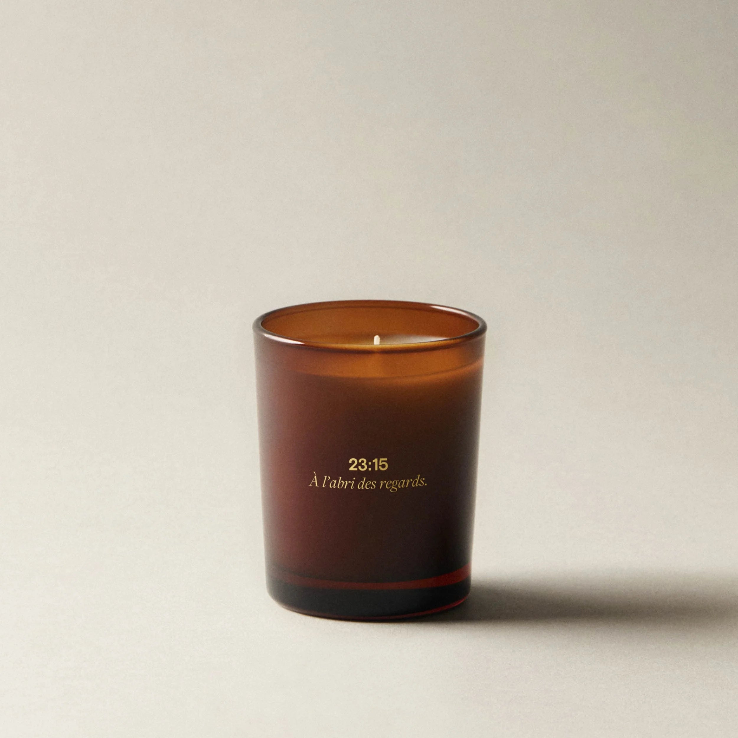 23:15 À l’abri des regards, 190g Candle