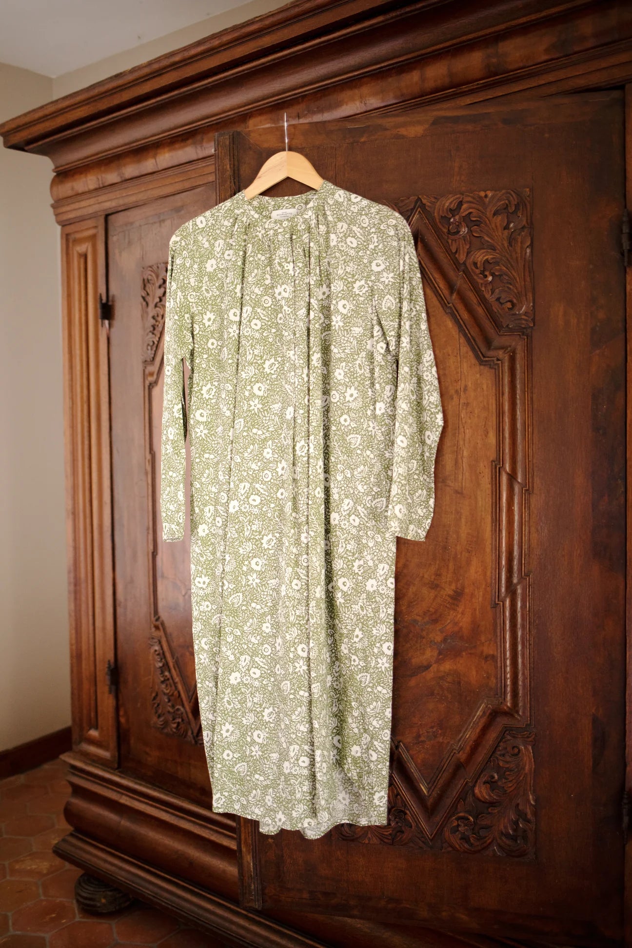 Victor Green Long Nightdress