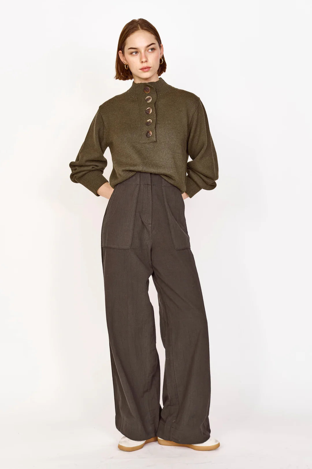 TIVOT PANT IN BLACK OLIVE