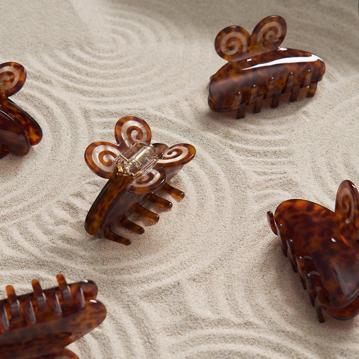 Mariposa Spiral Butterfly Hair Claw in Tortoise Acetate