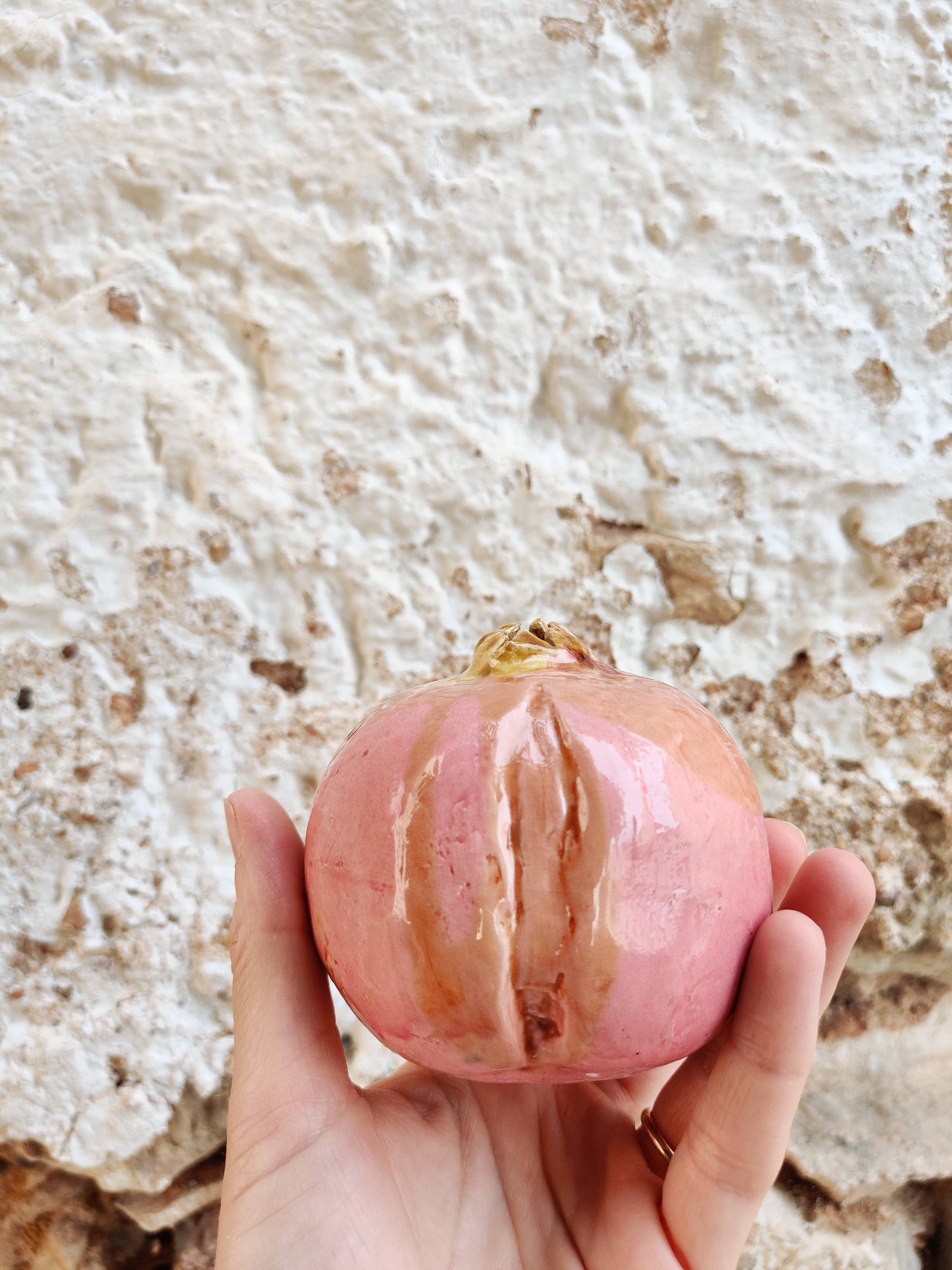 Ceramic pomegranate