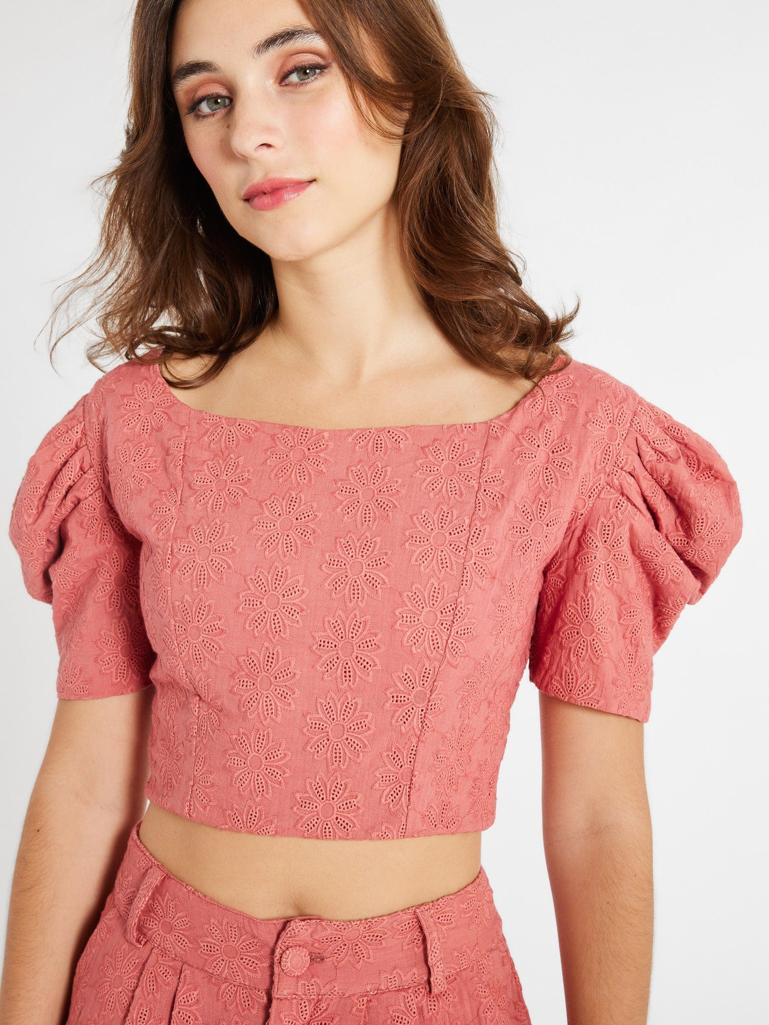 COCO TOP IN ROSEWOOD EYELET